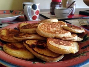 Stapel Pfannkuchen ideal für Kinder mit Zahnspangen